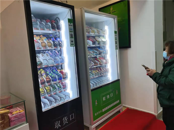 四川中青旅綿陽分社、綿陽市中旅假日旅行社、綿陽自來文化傳播有限公司24H自助售貨服務(wù)盛大開業(yè)